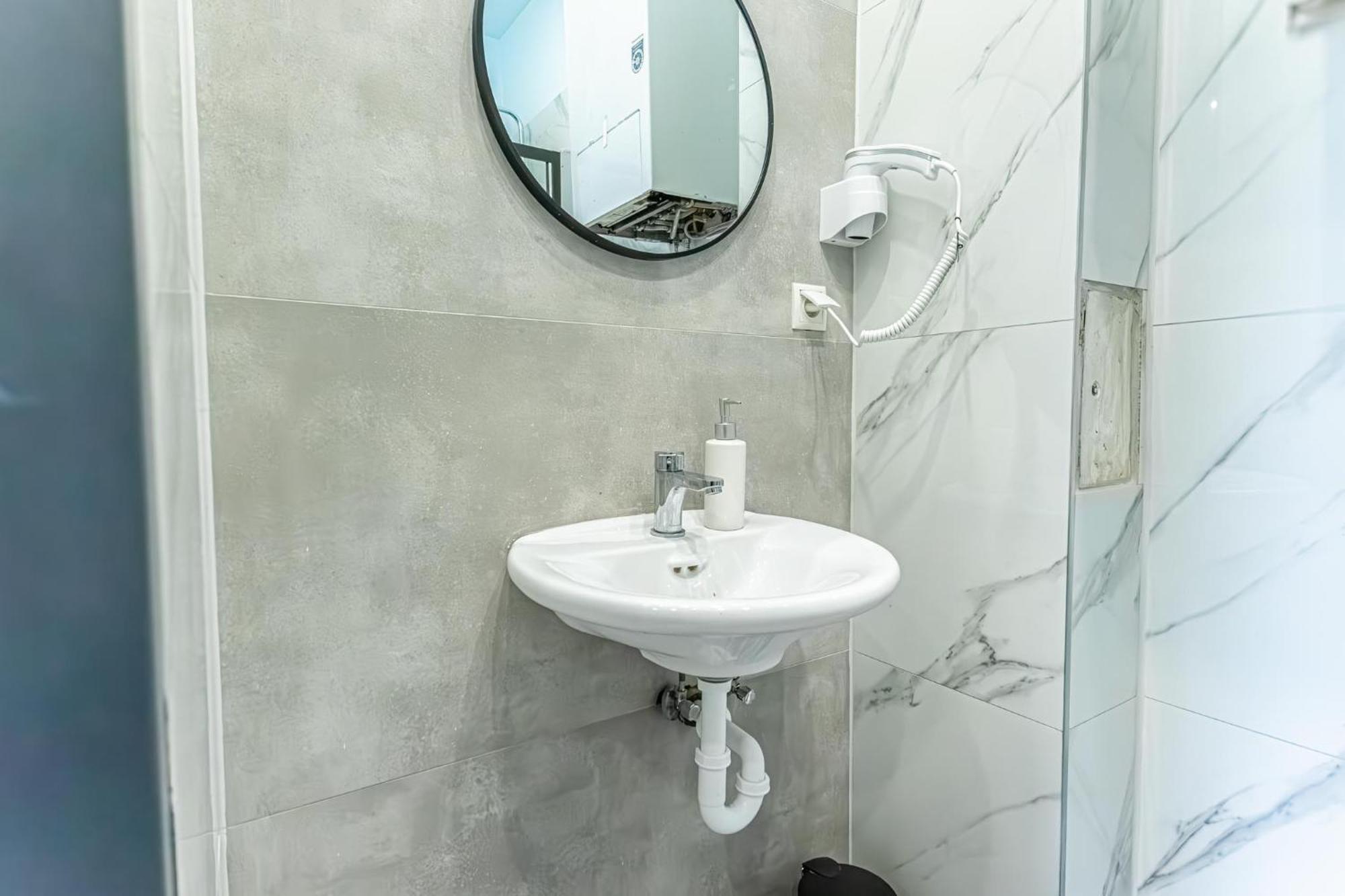 Spacious Shared Apartment Schoenbrunn Viena Exterior foto